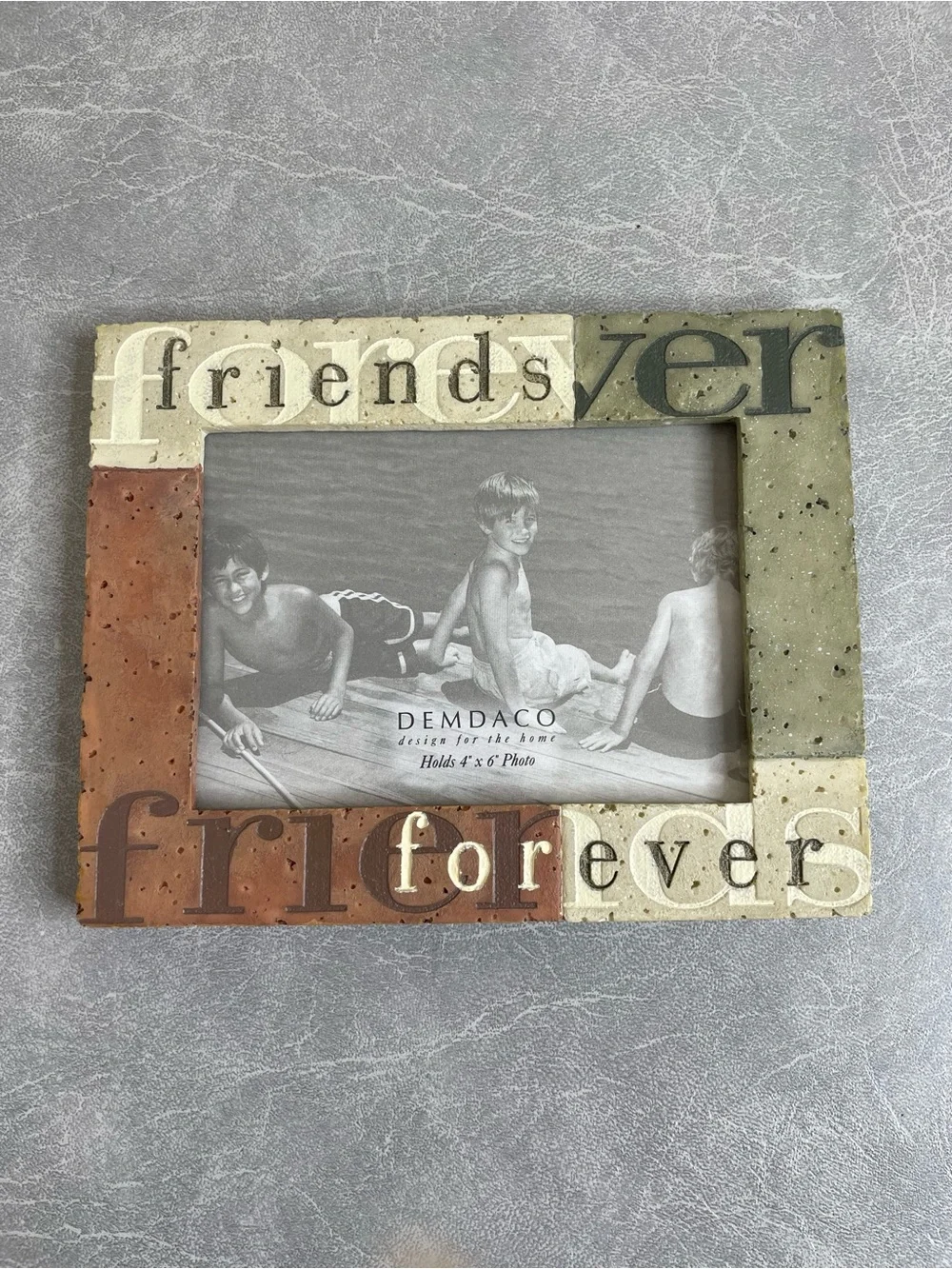 Demdaco Heartstone Patchwork 'friends forever' Neutral Photo Frame (4x6 photo)